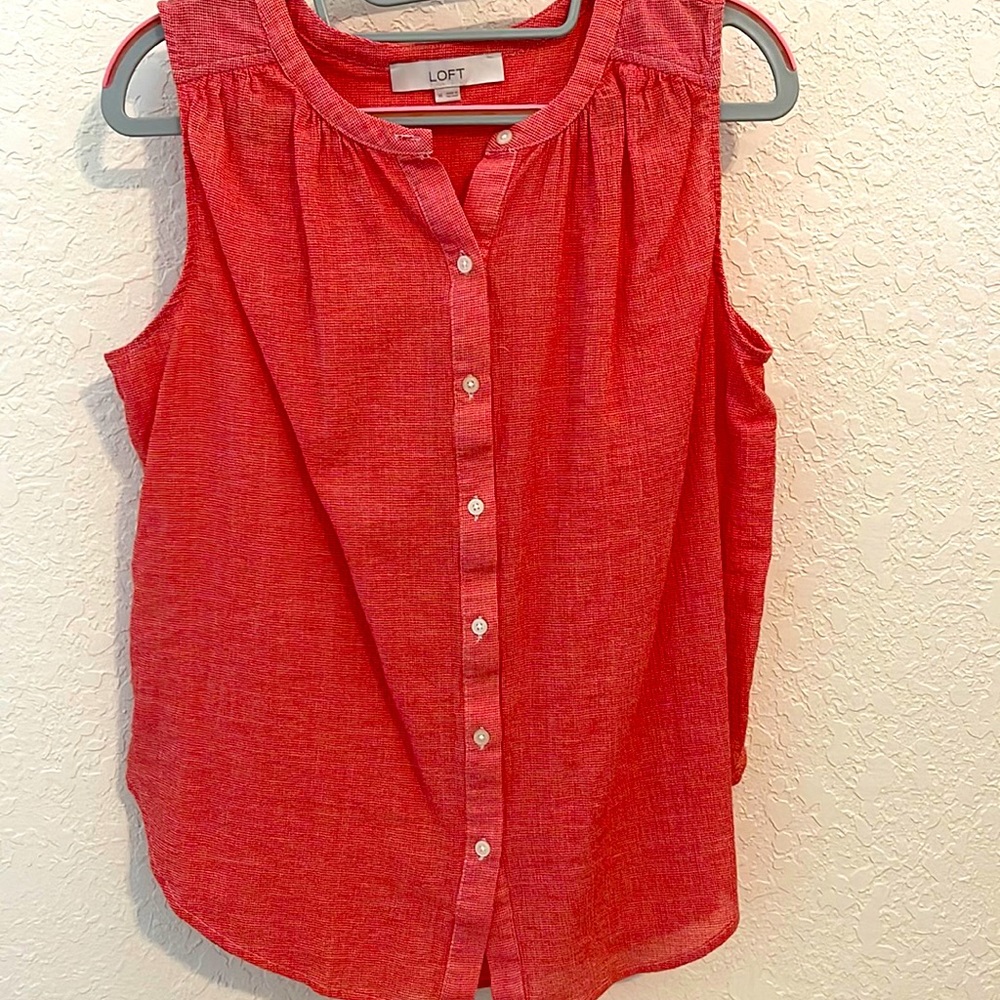 NWOT Loft Red and White Gingham stretch button up tank sz medium